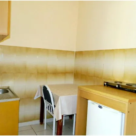Hotel apartamentowy Logara's